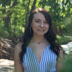 Meet your Posher, Alexys